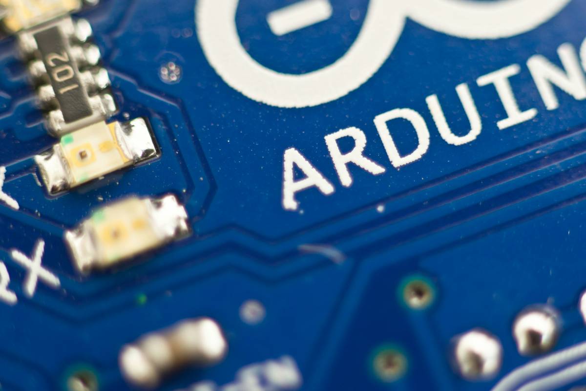 Introduction to Arduino Programming: Your First Step Into Embedded Intelligence